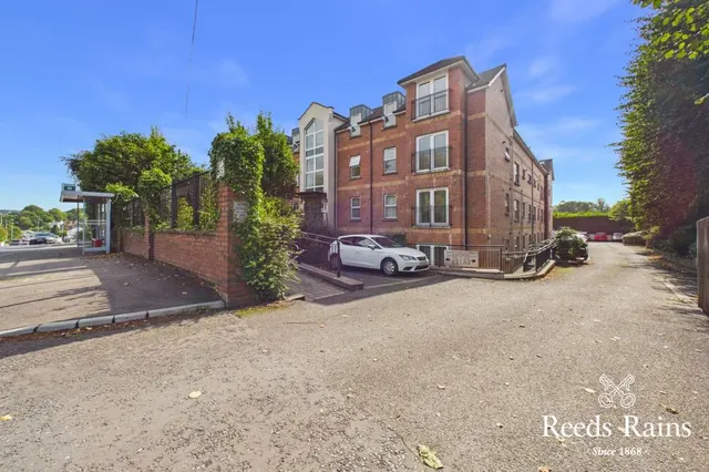 Kings Road, Belfast, County Antrim, BT5, photo 1