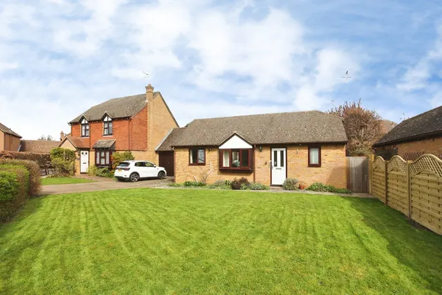 Maltings Close, Hadlow, TN11, photo 1