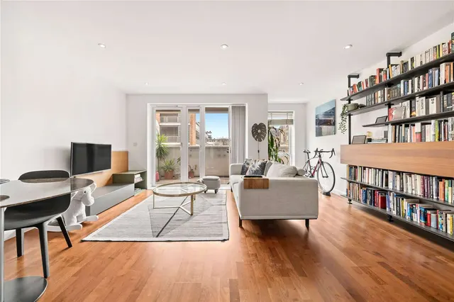 Rutherford House, 483 Battersea Park Road, Battersea, London, SW11 4BT, photo 1