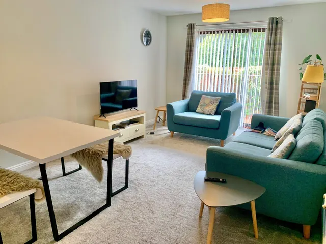 Murray Grove, West Kirby, CH48, photo 2