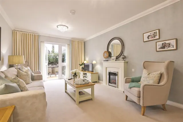 Crookham Road, Fleet, GU51, photo 1