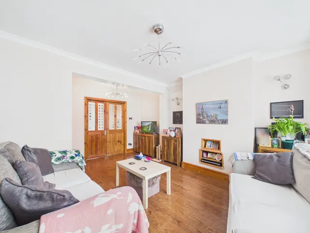 Durleigh Close, Headley Park, BS13, photo 2