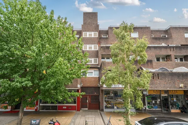 Lambeth Walk, SE11, photo 1