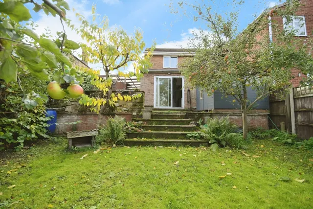 Photo 2 — Queen Victoria Road, New Tupton, Chesterfield, Derbyshire, S42