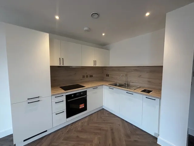 Lombe House, DE1, photo 1