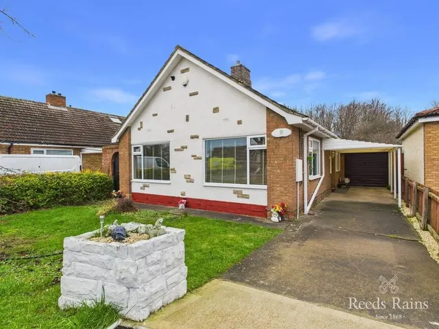 Whinstone Drive, Stainton, North Yorkshire, TS8, photo 1