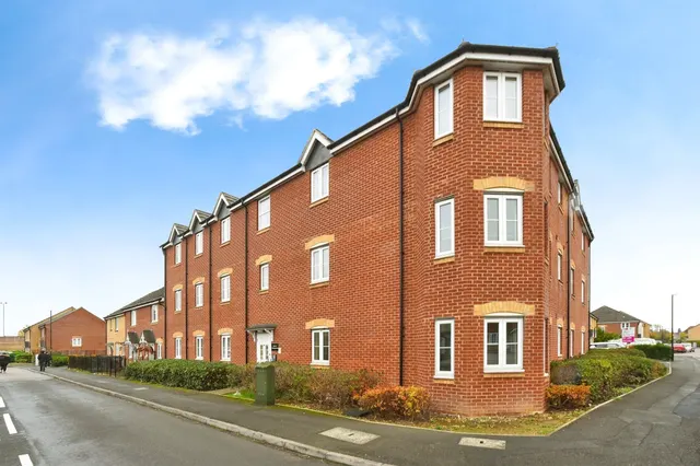 Horsham Road, Swindon, SN3, photo 1