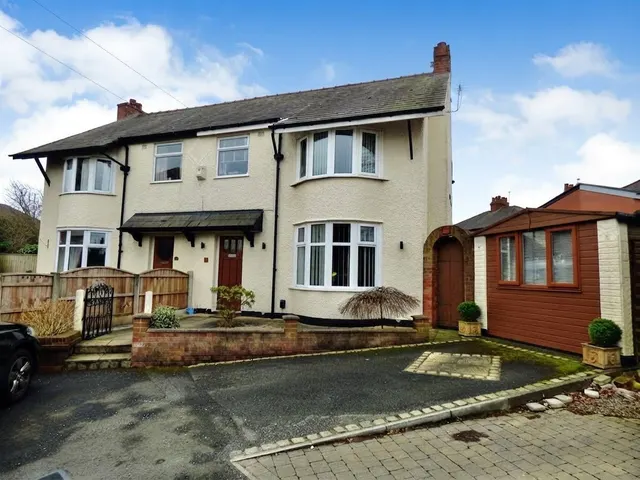 Primrose Grove, Preston, PR1, photo 1