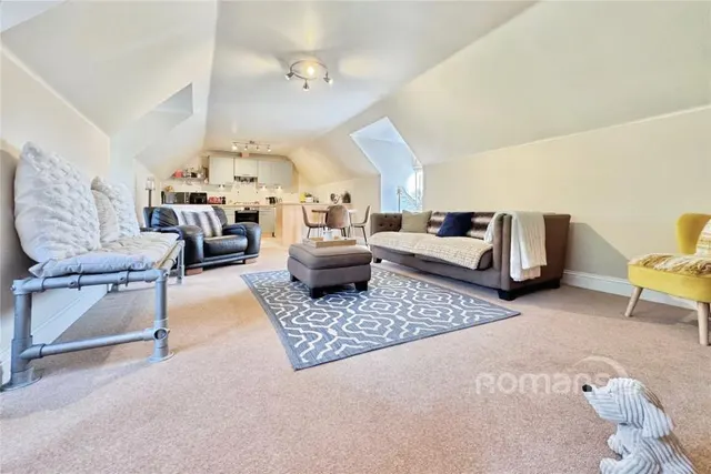 Alford Close, Sandhurst, GU47, photo 2