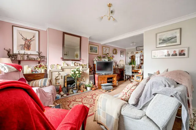 Melrose Close, Stamford, PE9, photo 2