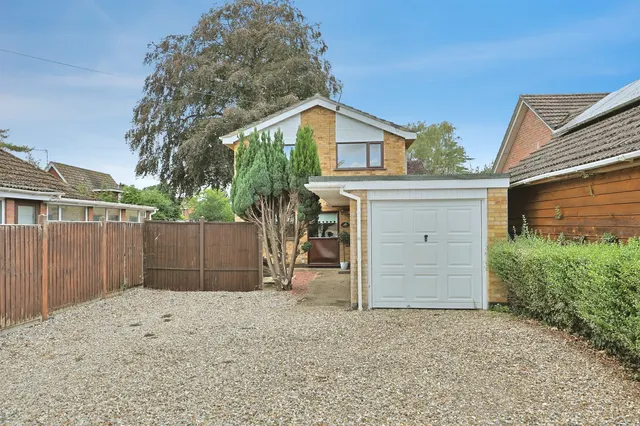 Thetford Road, Watton, IP25, photo 1