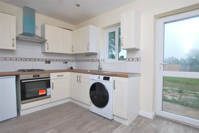 Northway, Guildford, GU2, photo 2