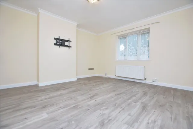 Northway, Guildford, GU2, photo 3