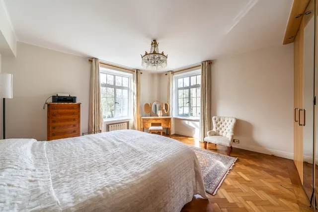 Photo 3 — 42 Cheyne Walk, London, SW3