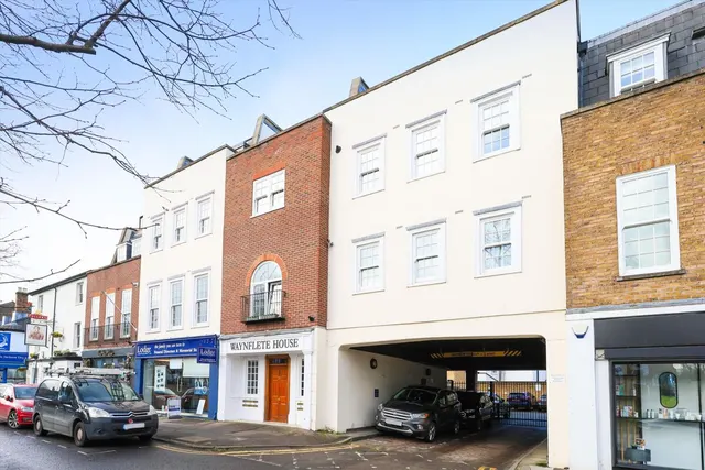 High Street, Esher, KT10, photo 1