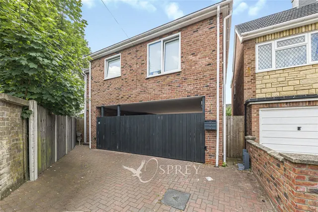 Brewster Avenue, Peterborough, PE2, photo 1