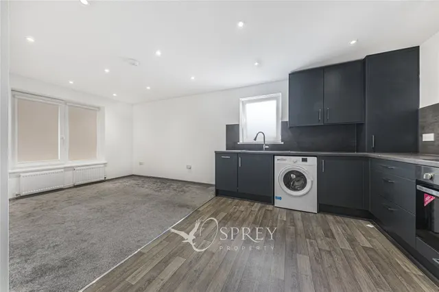 Brewster Avenue, Peterborough, PE2, photo 3