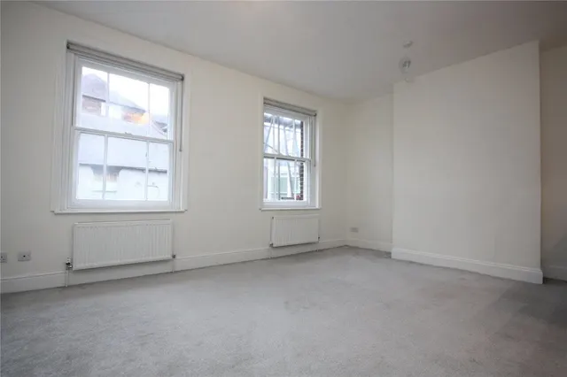 High Street, Poole, BH15, photo 2