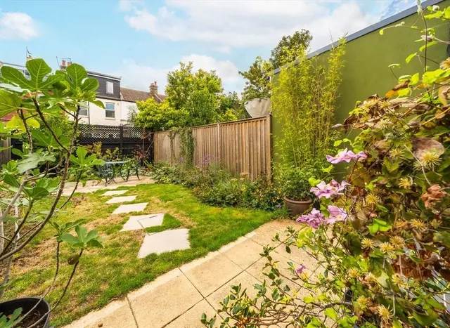 Valnay Street, Tooting, SW17, photo 1