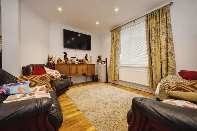 Trafford Road, Rushden, NN10, photo 3