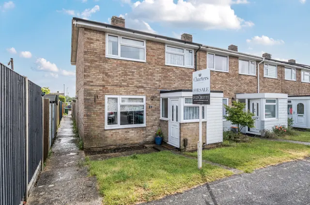 St. James Way, Portchester, PO16, photo 2