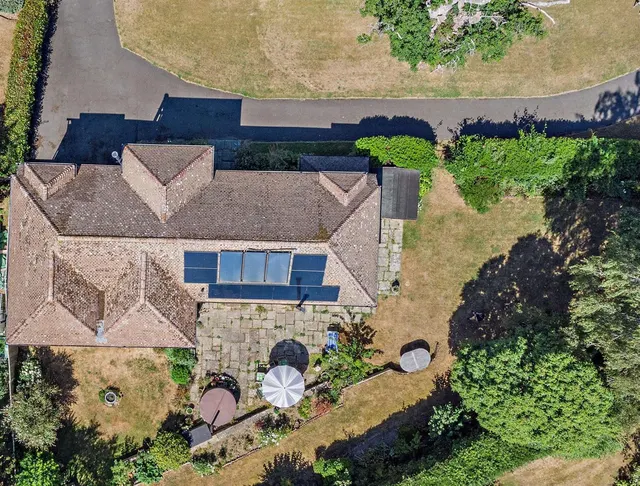 Priory Close, East Farleigh, photo 2