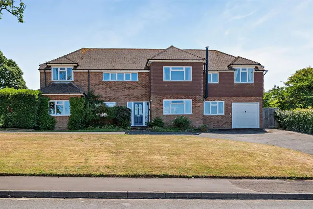 Priory Close, East Farleigh, photo 1