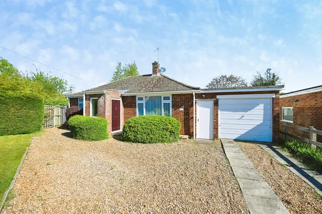Centre Vale, Dersingham, King's Lynn, photo 1
