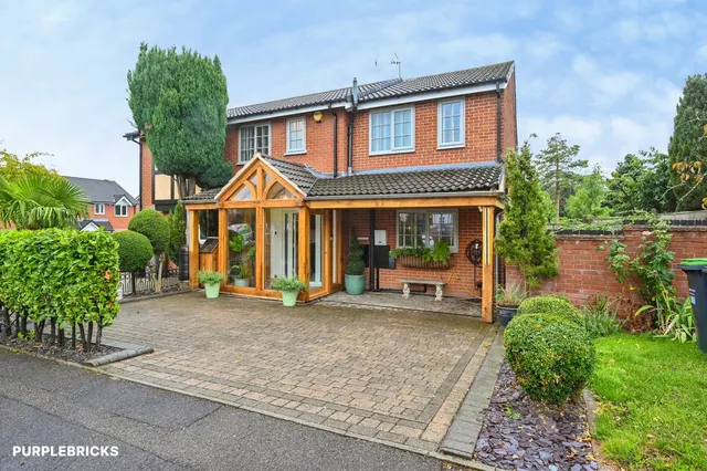 Dovedale Avenue, Sutton-In-Ashfield, NG17, photo 1