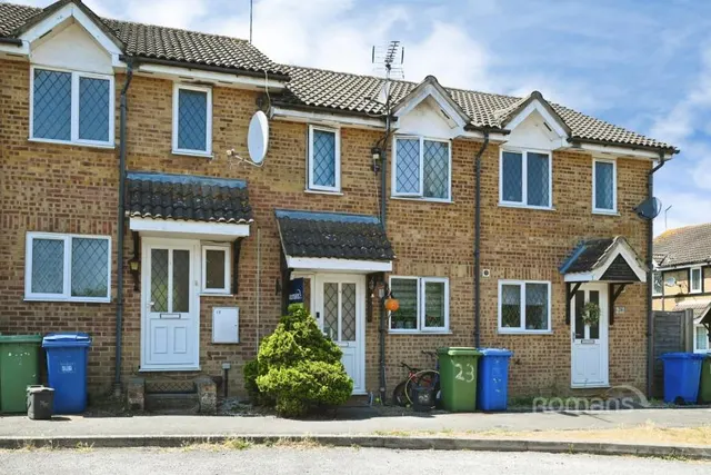 Statham Court, Amen Corner, RG42, photo 1