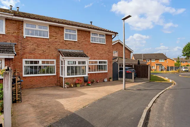 Rosemary Avenue, Beechwood, Runcorn, Runcorn, WA7 4PJ, photo 1