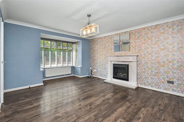 Greenbank Close, Whitwood, WF10, photo 2