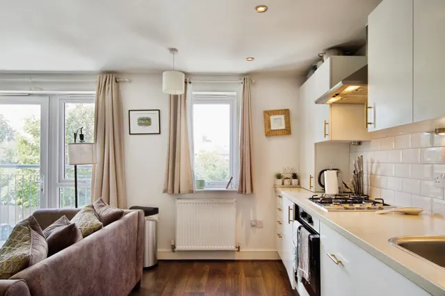 Louisa Oakes Close, London, E4, photo 3