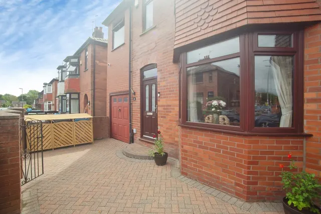 Photo 2 — Miriam Street, MANCHESTER, Lancashire, M35
