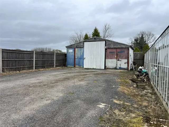 Photo 3 — Sandy Lane, Belbins, Romsey, SO51 0AN