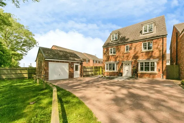 Cotton Field Road, Holmes Chapel, Cheshire, CW4, photo 1