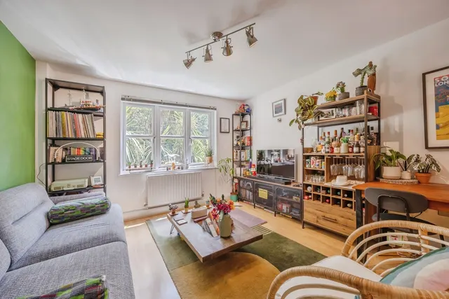 Birdhurst Road, South Croydon, CR2, photo 1
