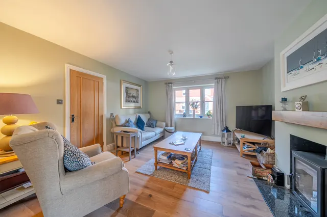 Photo 2 — Newstead Close, Godalming, GU7