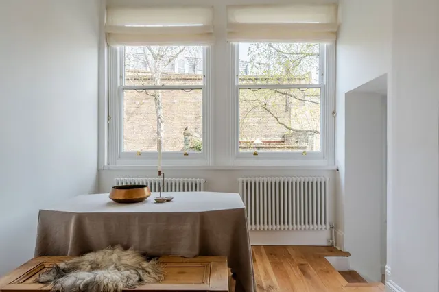 Photo 2 — Kensington Park Road, Notting Hill, London, W11 2EP