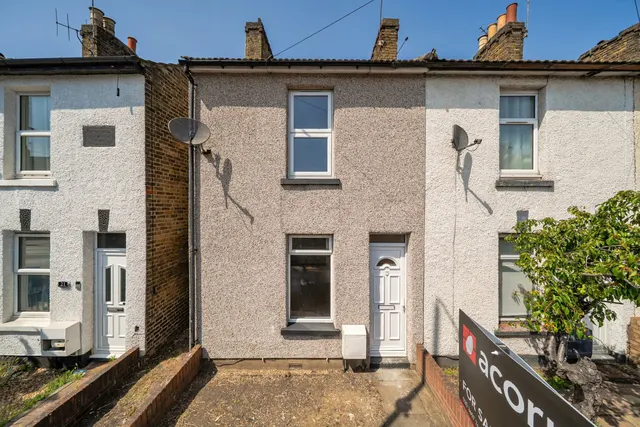 Manor Road, DA8, photo 1