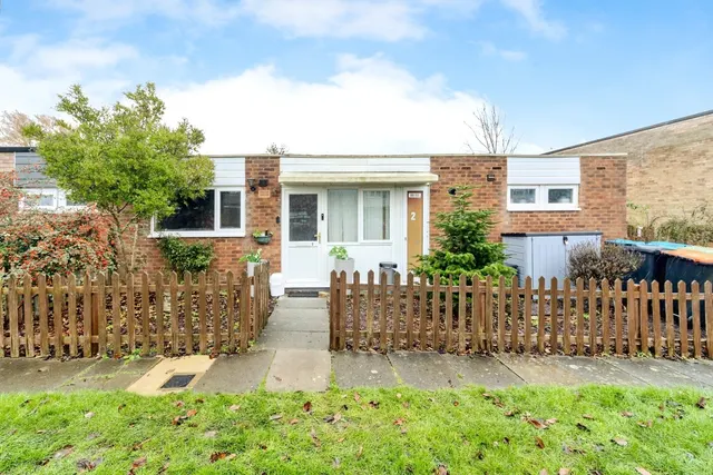 Sheelin Grove, Bletchley, MK2, photo 1