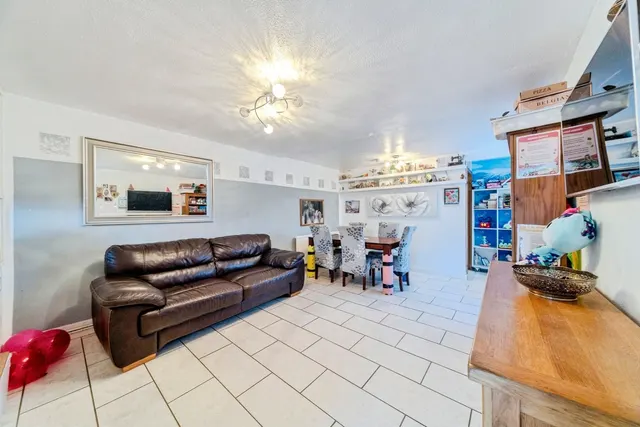 Sheelin Grove, Bletchley, MK2, photo 3