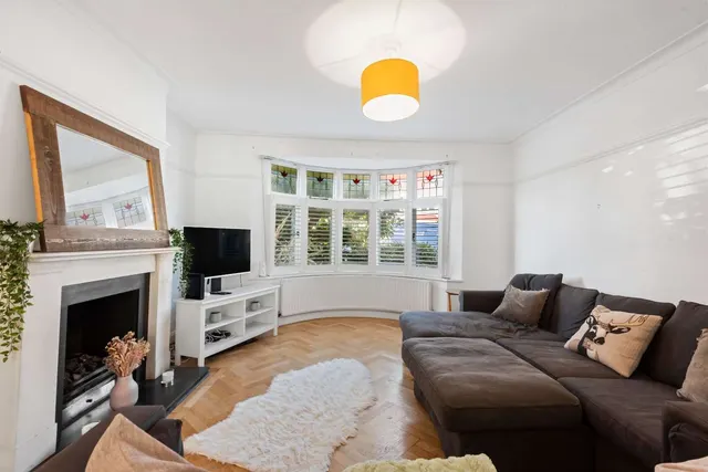 Holmside Road, London, SW12, photo 1