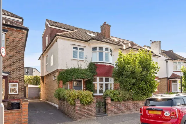 Holmside Road, London, SW12, photo 2