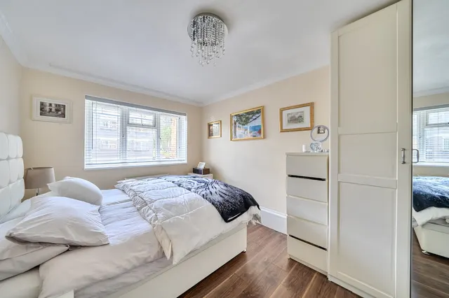 Photo 3 — Boyton Road, London, N8
