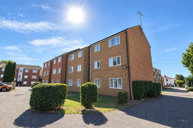 Benyon Path, South Ockendon, RM15, photo 1