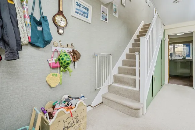 Mylor Close, Plymouth, PL2, photo 2