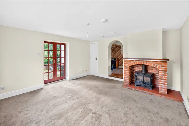 Church Lane, Middleton, B78, photo 2