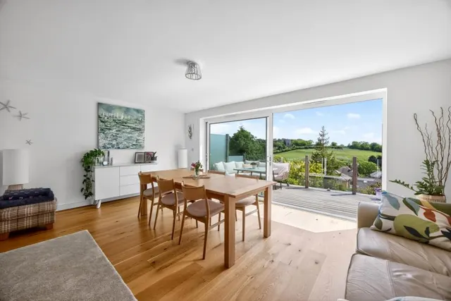 Nodgham Lane, Newport, PO30, photo 1