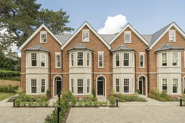 Old Avenue, Weybridge, KT13, photo 1
